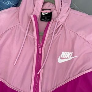 Nike windbreaker pink